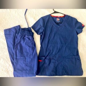 Women’s Dickies Scrub Set